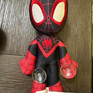Marvel Spidey and his‎ Amazing Friends Web Clingers Plush